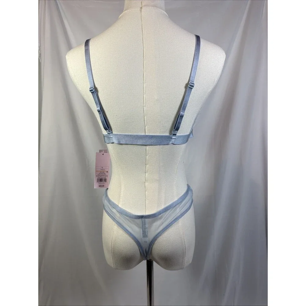 Wild Fable Women’s Size Large Bra And Panty Sequins Set Light Blue Super Cute